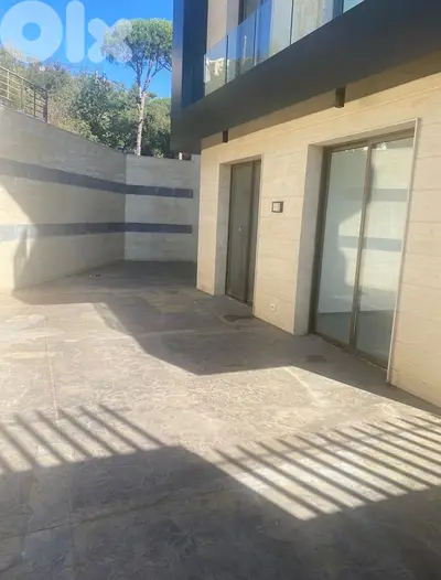 Brand new construction ready to move in in Baabdat