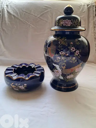 1970 Japanese porcelain set