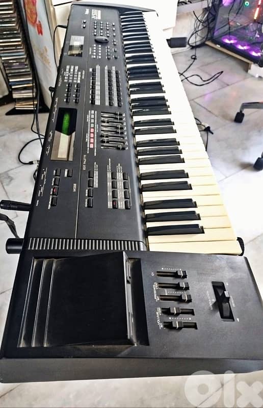 Roland JV-1000 made in Japan 0