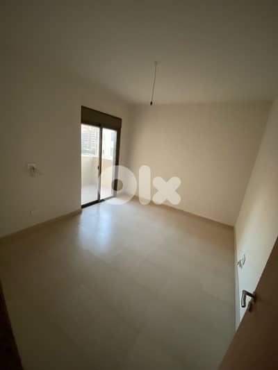 luxurious building / prime location / 3 bedroom apt for rent antelias