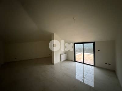 GMC463RAJ Rooftop for sale in Mar Chaaya - روف للبيع في مار شعيا