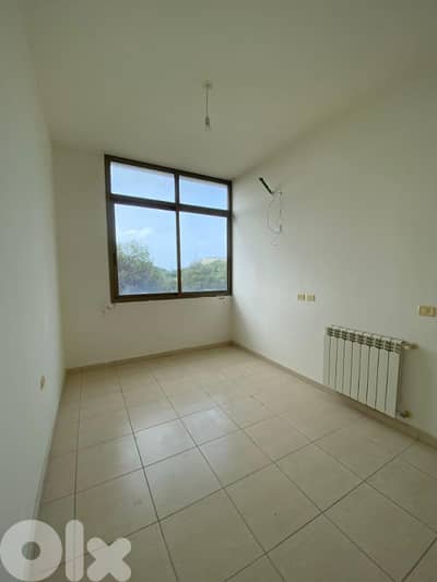 Apartment for sale in botchay شقة للبيع في بطشاي