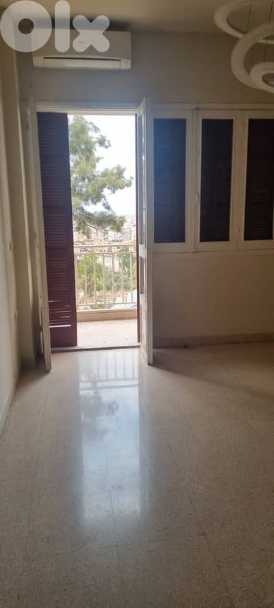 شقة للايجار في الحدث Semi furnished apartment for rent in Hadath