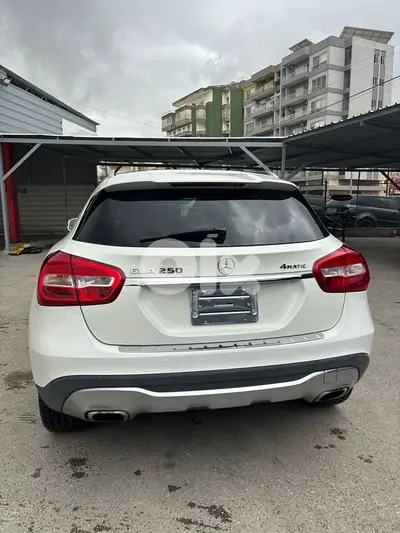 Mercedes-Benz GLA-Class 2018 4matic clean Carfax