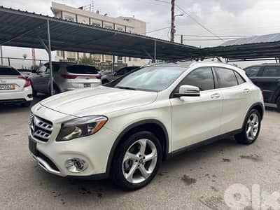 Mercedes-Benz GLA-Class 2018 4matic clean Carfax