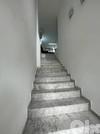 Showroom & Office for Sale in Dekwaneh.