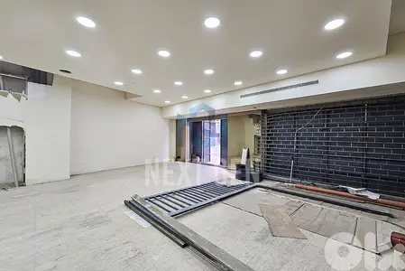 Showroom  for rent in Downtown | محل تجاري للإيجار في وسط المدينة