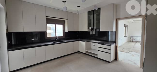 SUPER DELUXE 3 MASTER BEDS IN BAABDAT PRIME WITH GYM + VIEW, (BBC-191)