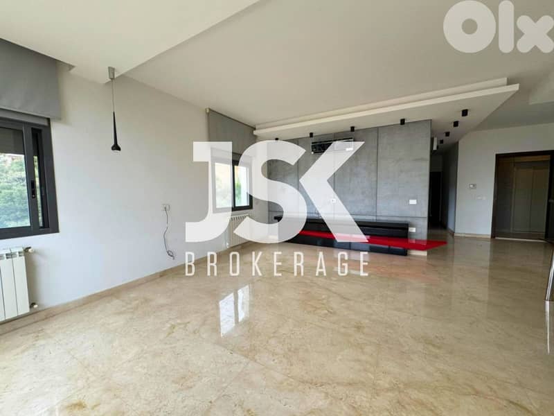 L20494 - Spacious Apartment For Sale in Montverde 0