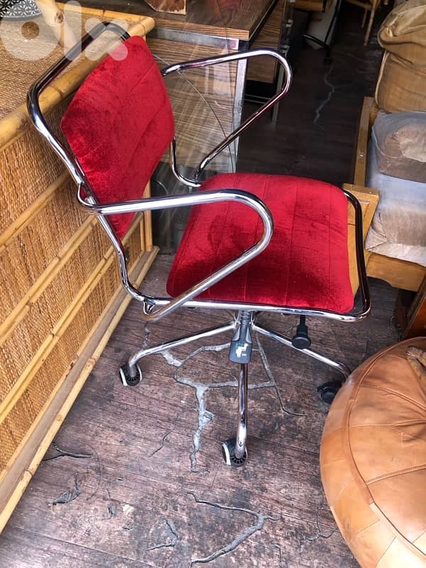 vintage chrome swivel chair / office chair . 125$ 0