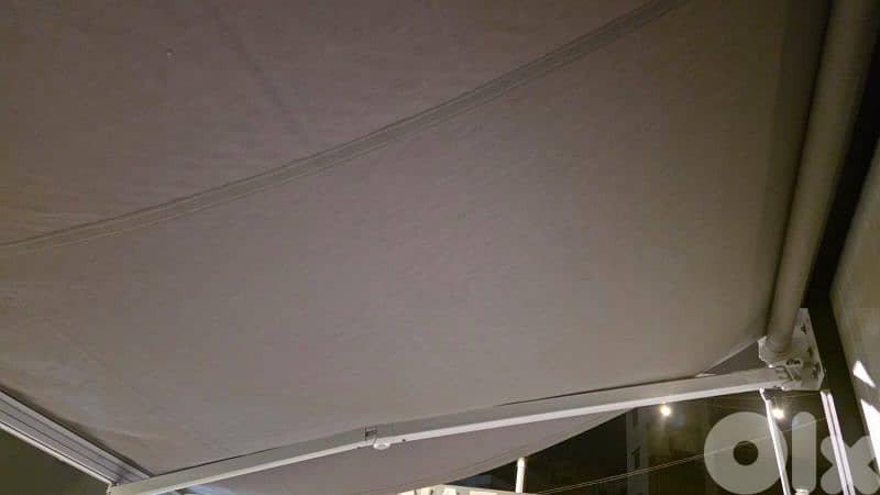 manual curtain 1
