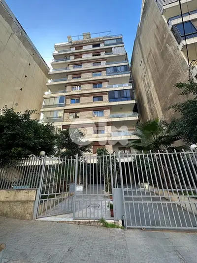 Apartment for Rent in Kornish Al Mazraa - شقة للإيجار – كورنيش المزرعة