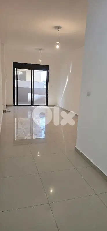 zouk mosbeh 115m 2 bed 2 wc first floor  for 120,000$