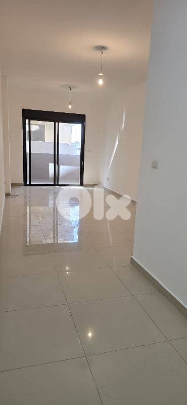 zouk mosbeh 115m 2 bed 2 wc first floor  for 120,000$ 0