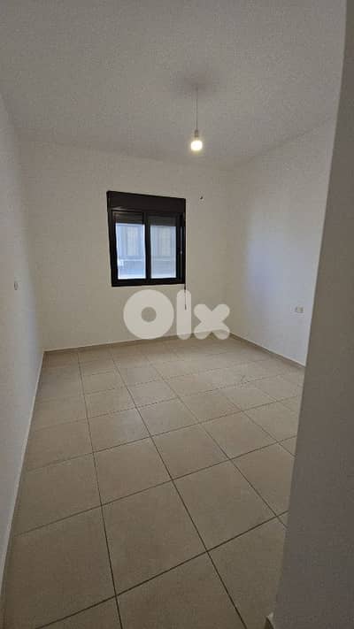 zouk mosbeh 115m 2 bed 2 wc first floor  for 120,000$