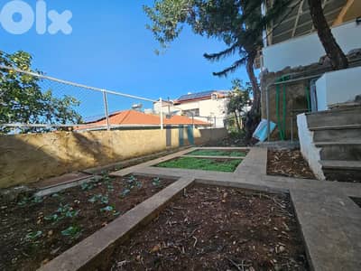 apartment with gardden for sale in Mazraat Yachouh, Metn