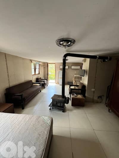 FURNISHED MINI-APARTMENT 285 USD Monthly Only