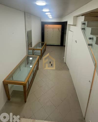 Shop for rent in Jal El Dib DH58 محل تجاري للإيجار في جل الديب