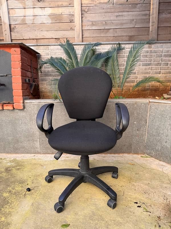 desk chair 0