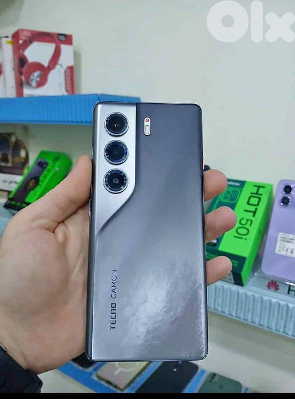 Tecno camon 40 pro 5G 256G/24 ram Warranty STC Lebanon open box 0