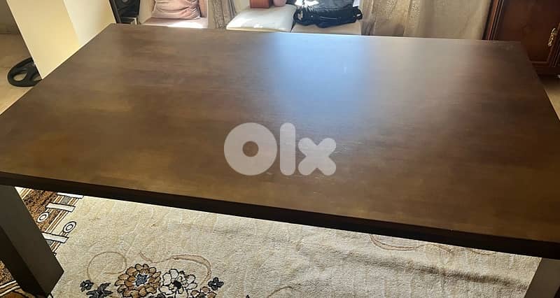 طاولة صفرة 2