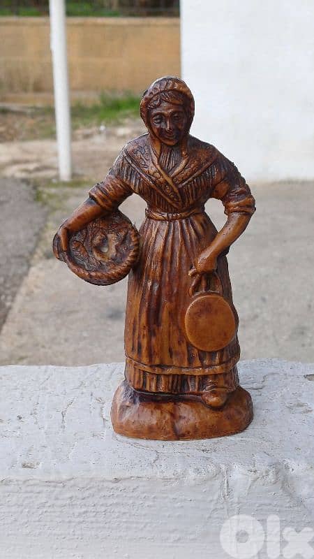 antique 0