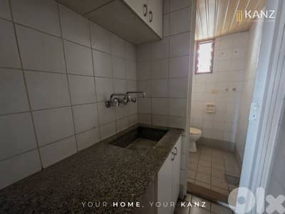 Office For Sale in Jisr el Basha - مكتب للبيع في منطقة جسر الباشا