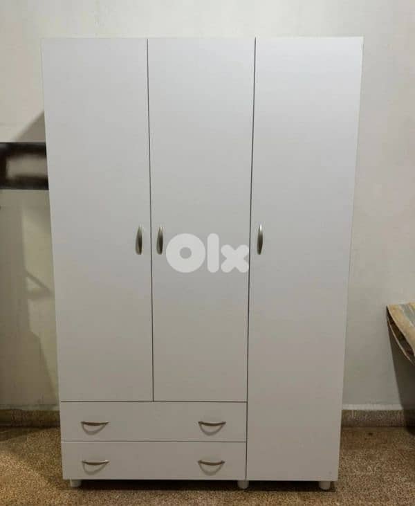 wardrobes 3 doors high quality 0