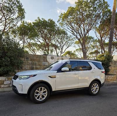 Land Rover Discovery 2017 - Clean carfax
