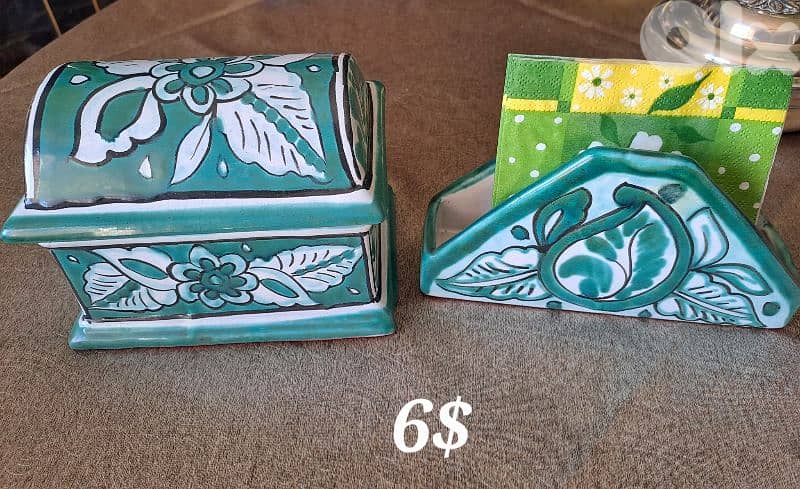 decorative items 0
