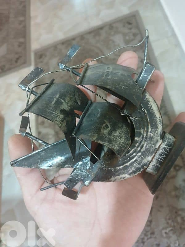 antique iron pinta boat christopher columbus story since 1492 قديم 4