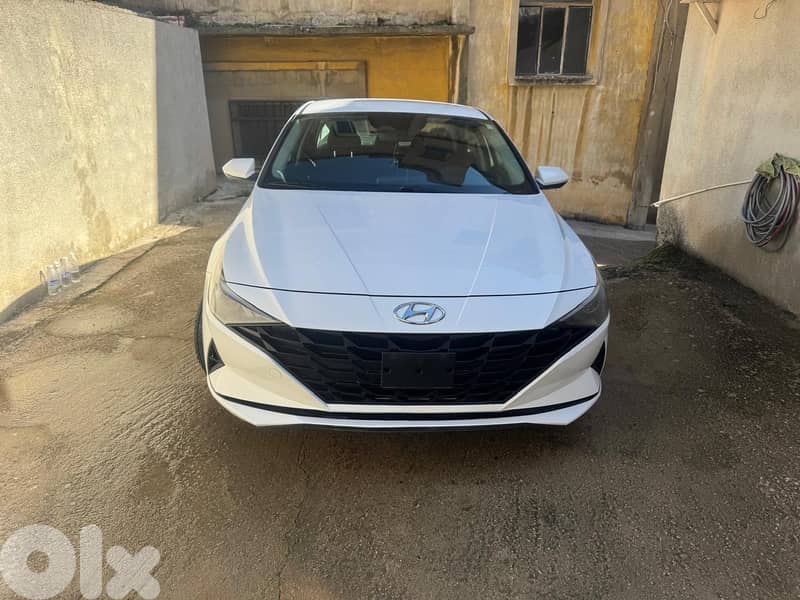 Hyundai Elantra 2022 0