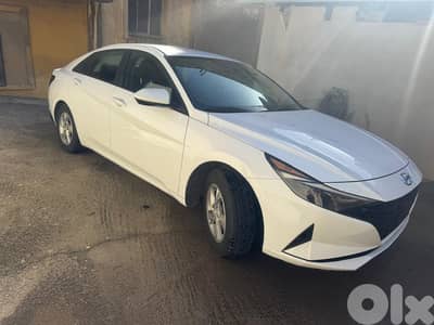 Hyundai Elantra 2022