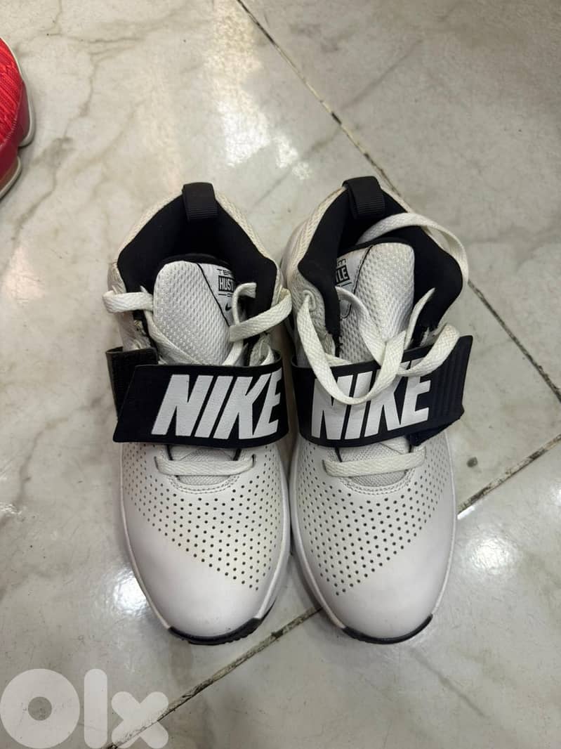 BASKETBALL SHOES 0