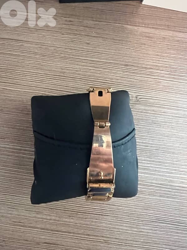 DKNY watch 2
