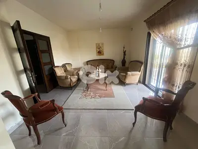 صالون كامل للبيع بحالة ممتازة