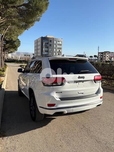 Jeep Grand Cherokee 2018 High Altitude 5.7L V8*ONLY WHATSAPP CALL*