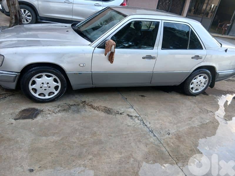 مرسيدس بنز 240/260/280 1995 0