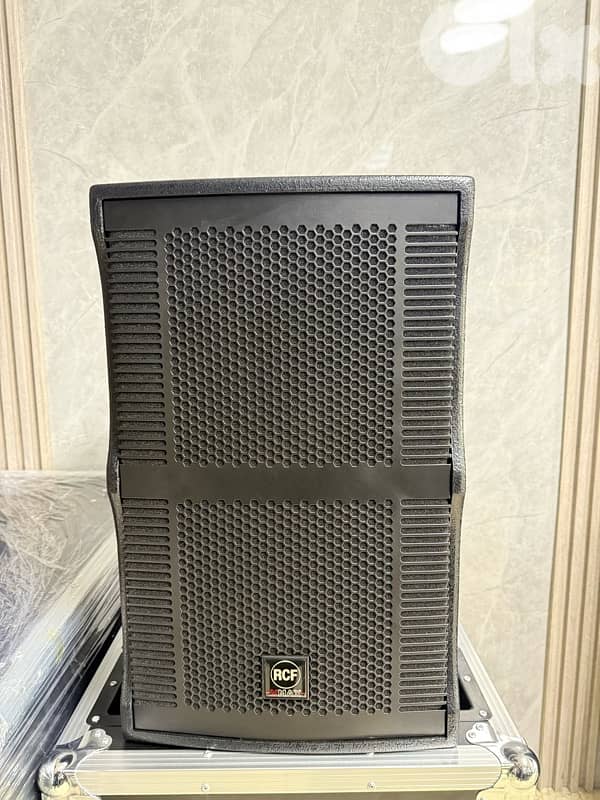 RCF V12 Passive 0