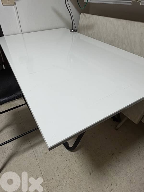architecture table and high chair 0