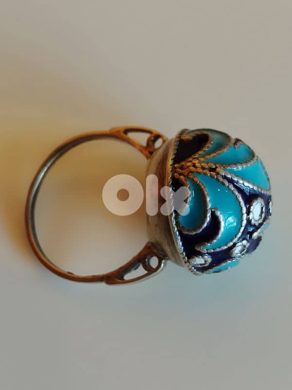 Vintage and Unique Art Deco Russian Silver Enameled Dome Ring 0