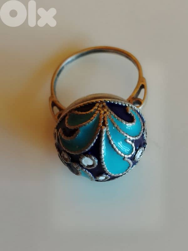 Vintage and Unique Art Deco Russian Silver Enameled Dome Ring 1