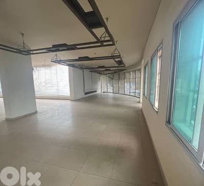 Showroom for Rent in Sin El Fil