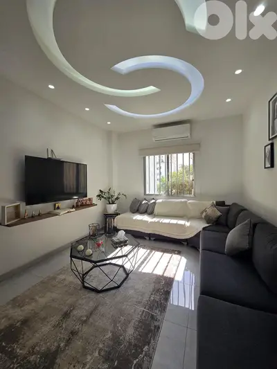 Apartment for sale in Ain el Remmaneh شقة للبيع في عين الرمانة