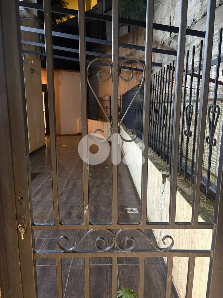 3 BEDROOMS APARTMENT FOR RENT IN HAZMIEH PRIME WITH TERRACE, (HAR-263) 0