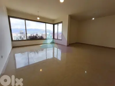 3 bedroom apartment 4rent in Geitawi - شقة للإيجار في الجعيتاوي