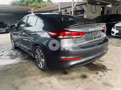 Hyundai Elantra 2017 limited  CLEAN CAR FAX