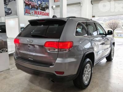2018 Jeep Grand Cherokee Laredo Plus 4×4 2018 Jeep Grand Cherokee Laredo Plus 4×4