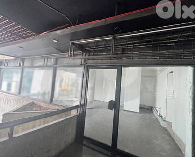 Office/main road/two parking spaces/Hazmiyeh - الحازمية/REF#JS133227