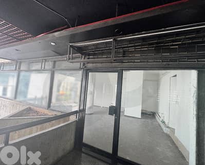 Office/main road/two parking spaces/Hazmiyeh - الحازمية/REF#JS133228